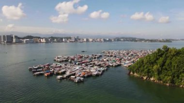 Kota Kinabalu, Sabah Malezya 14 Haziran 2022: Kota Kinabalu Şehir Merkezi Rıhtım ve Kordon Bölgesi