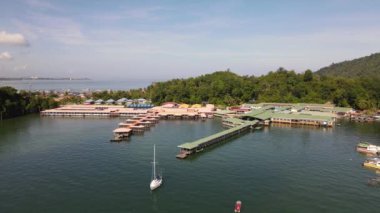 Kota Kinabalu, Sabah Malezya 14 Haziran 2022: Kota Kinabalu Şehir Merkezi Rıhtım ve Kordon Bölgesi