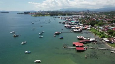 Kota Kinabalu, Sabah Malezya 14 Haziran 2022: Kota Kinabalu Şehir Merkezi Rıhtım ve Kordon Bölgesi