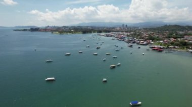 Kota Kinabalu, Sabah Malezya 14 Haziran 2022: Kota Kinabalu Şehir Merkezi Rıhtım ve Kordon Bölgesi