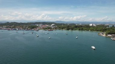 Kota Kinabalu, Sabah Malezya 14 Haziran 2022: Kota Kinabalu Şehir Merkezi Rıhtım ve Kordon Bölgesi