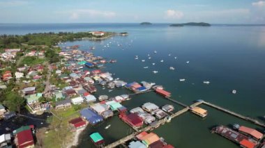 Kota Kinabalu, Sabah Malezya 14 Haziran 2022: Kota Kinabalu Şehir Merkezi Rıhtım ve Kordon Bölgesi