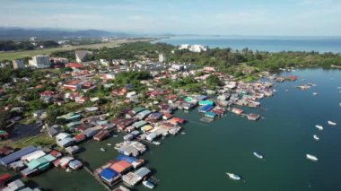Kota Kinabalu, Sabah Malezya 14 Haziran 2022: Kota Kinabalu Şehir Merkezi Rıhtım ve Kordon Bölgesi