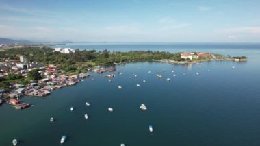 Kota Kinabalu, Sabah Malezya 14 Haziran 2022: Kota Kinabalu Şehir Merkezi Rıhtım ve Kordon Bölgesi