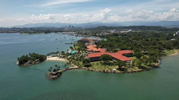 Kota Kinabalu, Sabah Malezya 14 Haziran 2022: Kota Kinabalu Şehir Merkezi Rıhtım ve Kordon Bölgesi