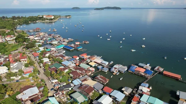 Kota Kinabalu, Sabah Malezya 14 Haziran 2022: Kota Kinabalu Şehir Merkezi Rıhtım ve Kordon Bölgesi