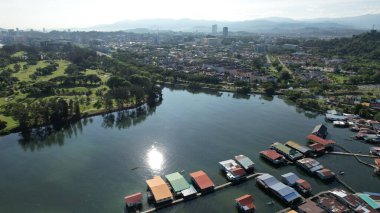 Kota Kinabalu, Sabah Malezya 14 Haziran 2022: Kota Kinabalu Şehir Merkezi Rıhtım ve Kordon Bölgesi