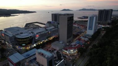 Kota Kinabalu, Sabah Malezya 14 Haziran 2022: Kota Kinabalu Şehir Merkezi Rıhtım ve Kordon Bölgesi
