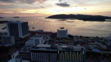 Kota Kinabalu, Sabah Malezya 14 Haziran 2022: Kota Kinabalu Şehir Merkezi Rıhtım ve Kordon Bölgesi