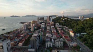Kota Kinabalu, Sabah Malezya 14 Haziran 2022: Kota Kinabalu Şehir Merkezi Rıhtım ve Kordon Bölgesi