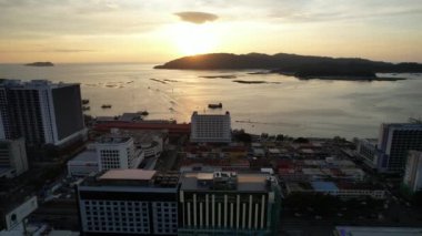 Kota Kinabalu, Sabah Malezya 14 Haziran 2022: Kota Kinabalu Şehir Merkezi Rıhtım ve Kordon Bölgesi