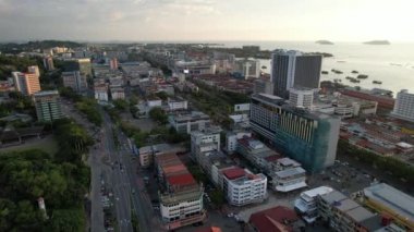 Kota Kinabalu, Sabah Malezya 14 Haziran 2022: Kota Kinabalu Şehir Merkezi Rıhtım ve Kordon Bölgesi