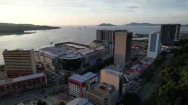 Kota Kinabalu, Sabah Malezya 14 Haziran 2022: Kota Kinabalu Şehir Merkezi Rıhtım ve Kordon Bölgesi