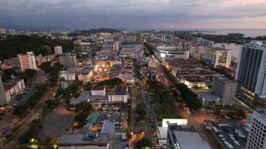 Kota Kinabalu, Sabah Malezya 14 Haziran 2022: Kota Kinabalu Şehir Merkezi Rıhtım ve Kordon Bölgesi
