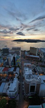 Kota Kinabalu, Sabah Malezya 14 Haziran 2022: Kota Kinabalu Şehir Merkezi Rıhtım ve Kordon Bölgesi