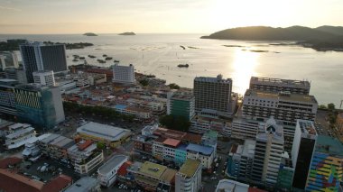 Kota Kinabalu, Sabah Malezya 14 Haziran 2022: Kota Kinabalu Şehir Merkezi Rıhtım ve Kordon Bölgesi