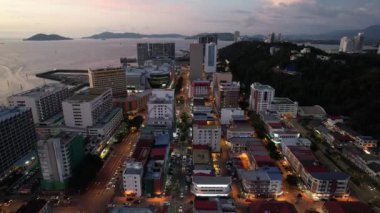 Kota Kinabalu, Sabah Malezya 14 Haziran 2022: Kota Kinabalu Şehir Merkezi Rıhtım ve Kordon Bölgesi