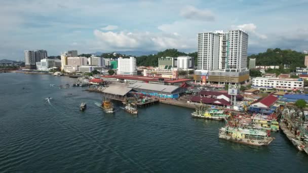 Kota Kinabalu Sabah Malaysia June 2022 Waterfront Esplanade Area Kota — стокове відео