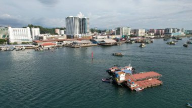 Kota Kinabalu, Sabah Malezya 14 Haziran 2022: Kota Kinabalu Şehir Merkezi Rıhtım ve Kordon Bölgesi