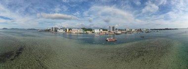 Kota Kinabalu, Sabah Malezya 14 Haziran 2022: Kota Kinabalu Şehir Merkezi Rıhtım ve Kordon Bölgesi