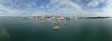 Kota Kinabalu, Sabah Malezya 14 Haziran 2022: Kota Kinabalu Şehir Merkezi Rıhtım ve Kordon Bölgesi