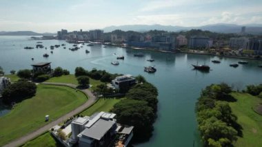 Kota Kinabalu, Sabah Malezya 14 Haziran 2022: Kota Kinabalu Şehir Merkezi Rıhtım ve Kordon Bölgesi