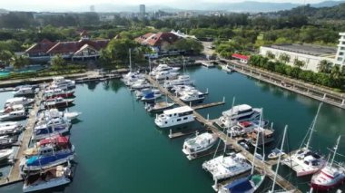Kota Kinabalu, Sabah Malezya 14 Haziran 2022: Kota Kinabalu Şehir Merkezi Rıhtım ve Kordon Bölgesi