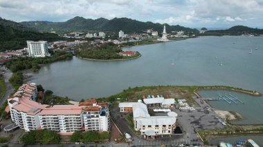Langkawi 'nin Kent Simgeleri, Plajları ve Turist Çekimleri