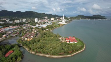Langkawi 'nin Kent Simgeleri, Plajları ve Turist Çekimleri