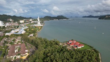 Langkawi 'nin Kent Simgeleri, Plajları ve Turist Çekimleri