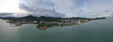 Langkawi 'nin Kent Simgeleri, Plajları ve Turist Çekimleri