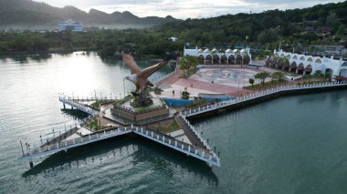 Langkawi 'nin Kent Simgeleri, Plajları ve Turist Çekimleri