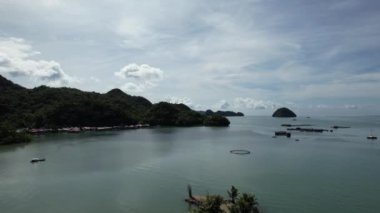 Langkawi 'nin Kent Simgeleri, Plajları ve Turist Çekimleri