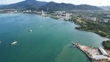 Langkawi 'nin Kent Simgeleri, Plajları ve Turist Çekimleri