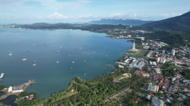 Langkawi 'nin Kent Simgeleri, Plajları ve Turist Çekimleri