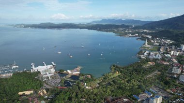 Langkawi 'nin Kent Simgeleri, Plajları ve Turist Çekimleri