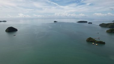 Langkawi 'nin Kent Simgeleri, Plajları ve Turist Çekimleri