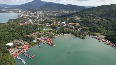 Langkawi 'nin Kent Simgeleri, Plajları ve Turist Çekimleri