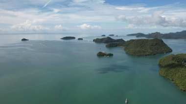 Langkawi 'nin Kent Simgeleri, Plajları ve Turist Çekimleri