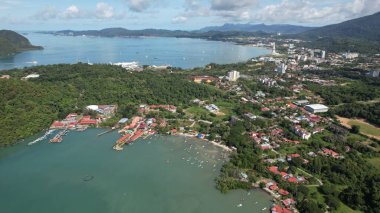 Langkawi 'nin Kent Simgeleri, Plajları ve Turist Çekimleri