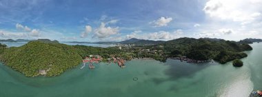 Langkawi 'nin Kent Simgeleri, Plajları ve Turist Çekimleri