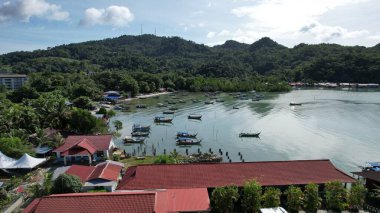 Langkawi 'nin Kent Simgeleri, Plajları ve Turist Çekimleri