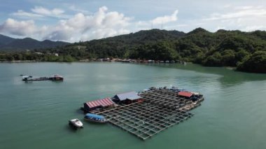 Langkawi 'nin Kent Simgeleri, Plajları ve Turist Çekimleri