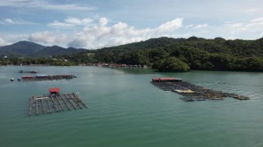 Langkawi 'nin Kent Simgeleri, Plajları ve Turist Çekimleri