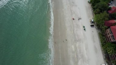 Langkawi 'nin Kent Simgeleri, Plajları ve Turist Çekimleri