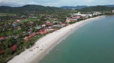 Langkawi 'nin Kent Simgeleri, Plajları ve Turist Çekimleri