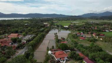 Langkawi 'nin Kent Simgeleri, Plajları ve Turist Çekimleri