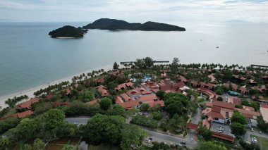 Langkawi 'nin Kent Simgeleri, Plajları ve Turist Çekimleri