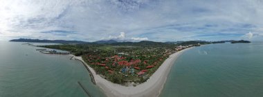Langkawi 'nin Kent Simgeleri, Plajları ve Turist Çekimleri