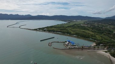 Langkawi 'nin Kent Simgeleri, Plajları ve Turist Çekimleri